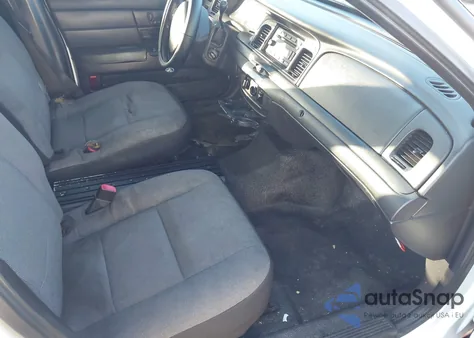 2010 Ford Crown Victoria Police/Police Interceptor from USA, damaged, VIN 2FABP7BV5AX121184